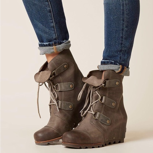 Sorel Shoes - Sorel Joan of Arctic Wedge Boots Brown Womens 7.5